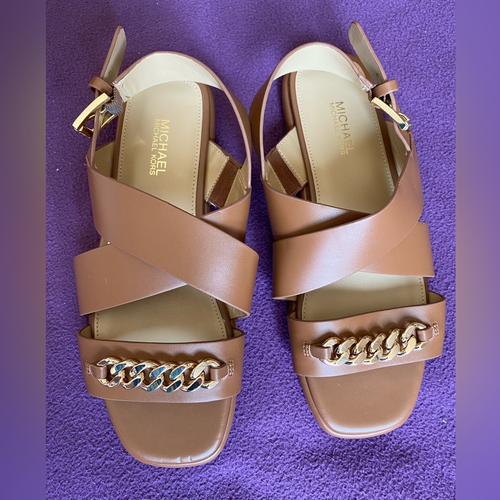 Michael Kors Brown flat sandal size 5M girls teen